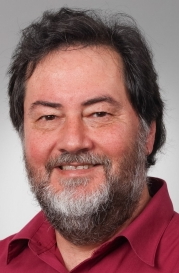 A headshot of statistician Ross Ihaka